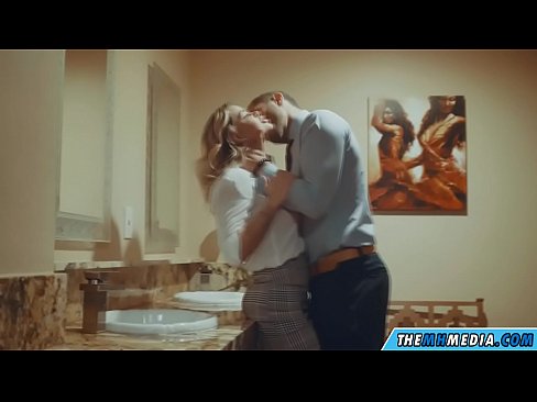 ❤️ Cando unha loura tetona seduce nun baño público ❤❌ Putas na pornografía gl.assay-define-smartlink.ru